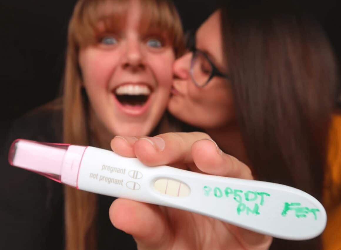 gay fertility journey lucy and amy positive pregnany test