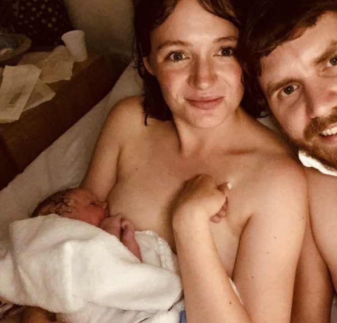 newborn baby wont stay latched on and cries