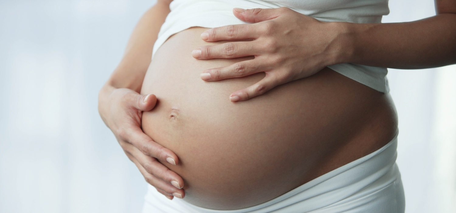 what does your waters breaking smell like