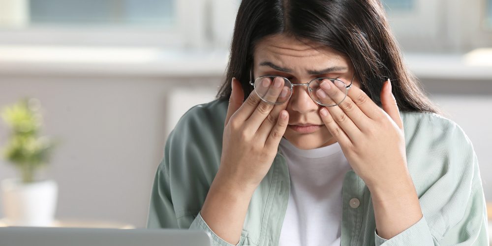 hayfever puffy eyes​